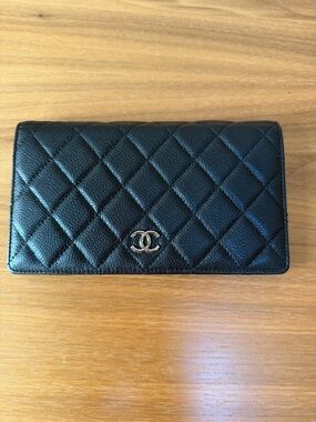 Chanel Quilted Caviar Bifold Wallet